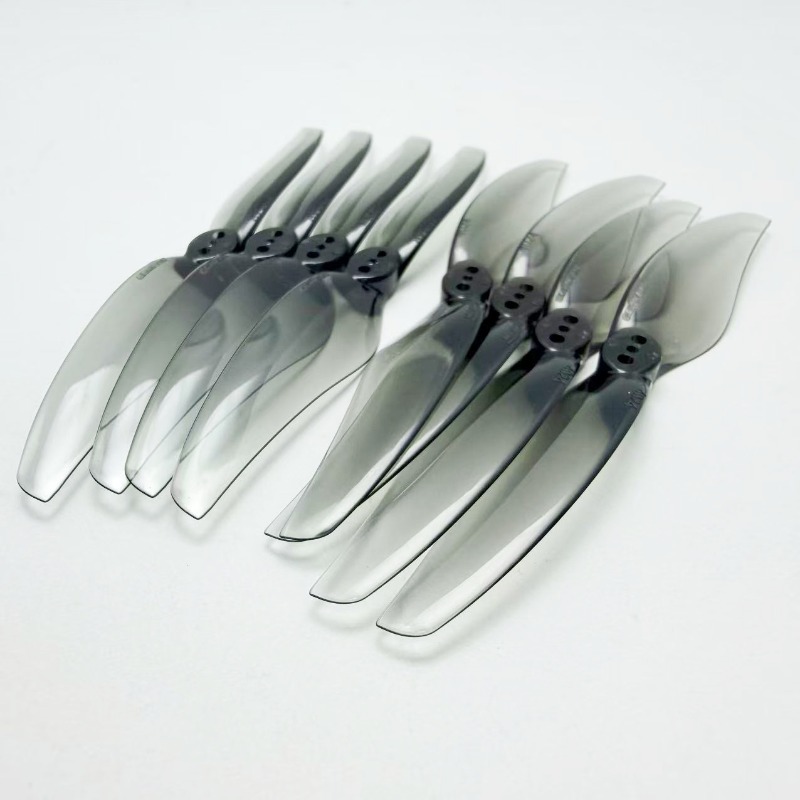 4Pairs Gemfan Hurricane 4024 2 - đánh giá và giá Drone Tech Rc